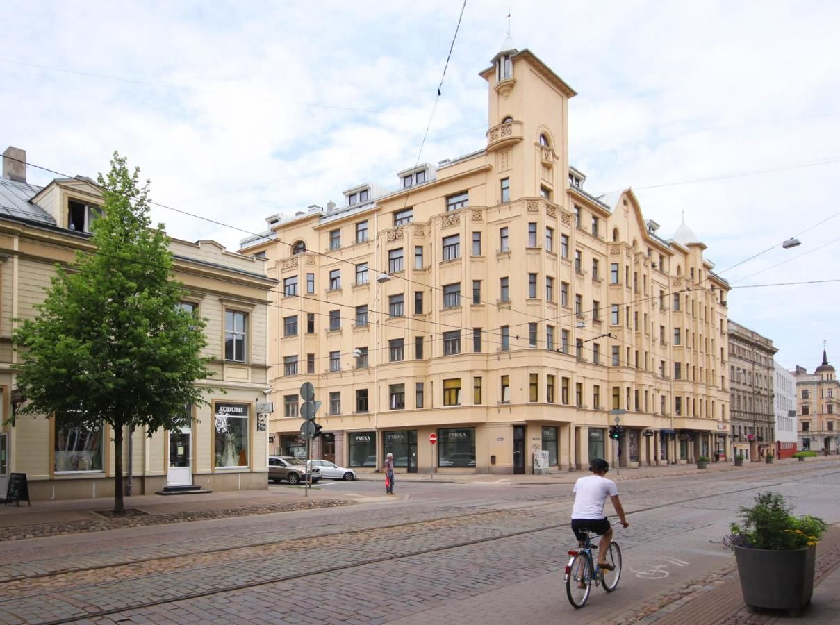 Апартаменты Modern apartment in historic Riga Рига-12